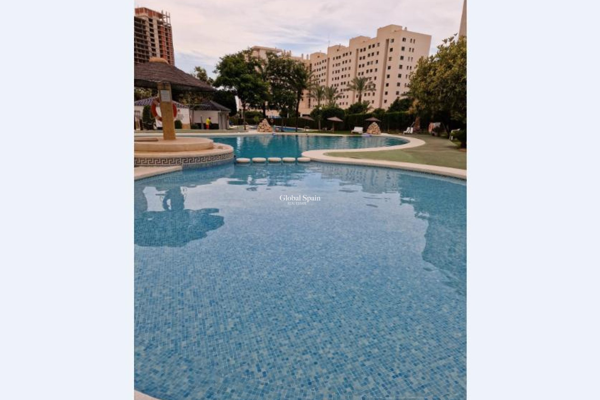 Venta - APARTAMENTO -
VILLAJOYOSA - Costa Blanca