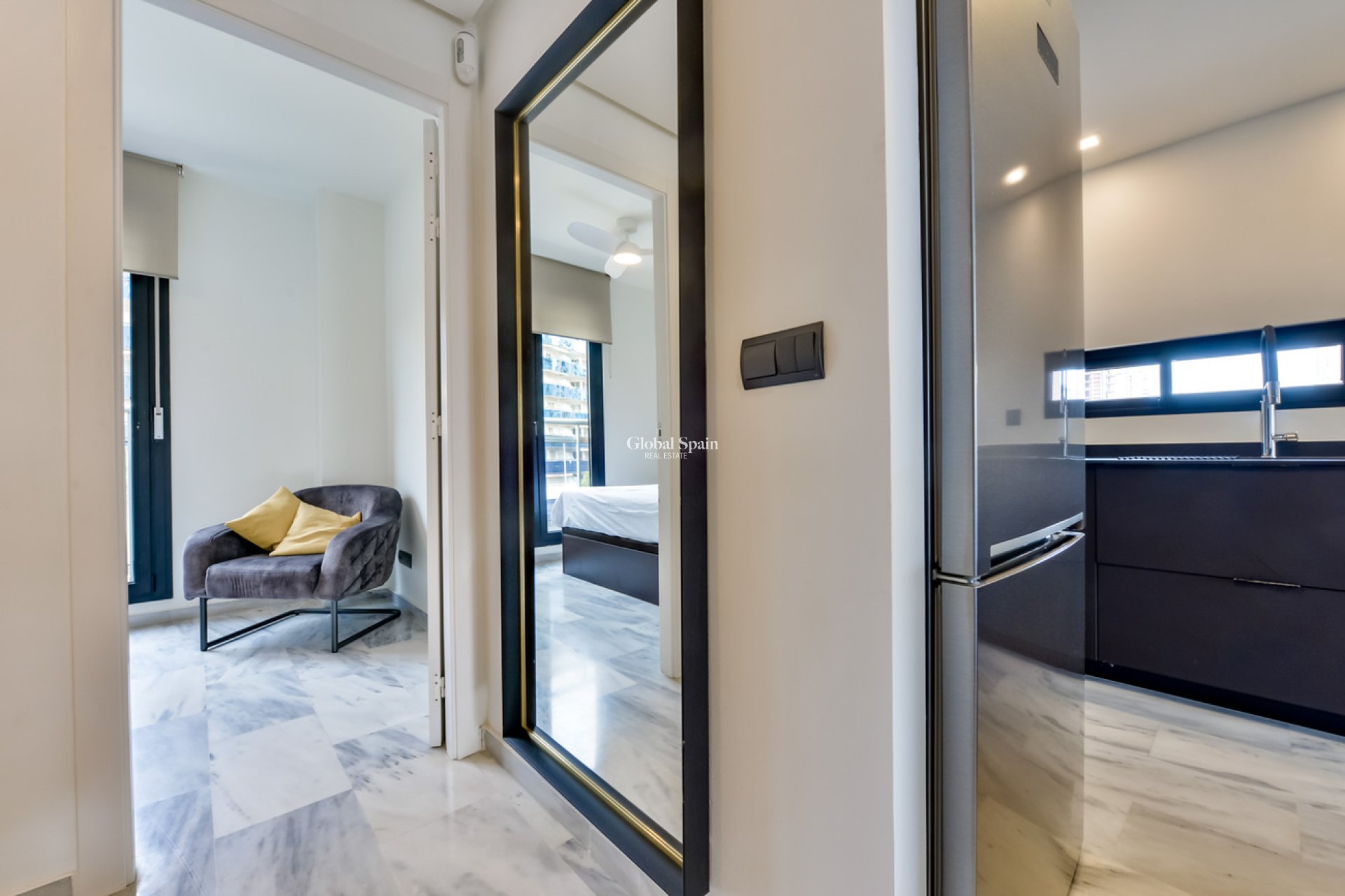 Venta - APARTAMENTO -
VILLAJOYOSA - La Cala