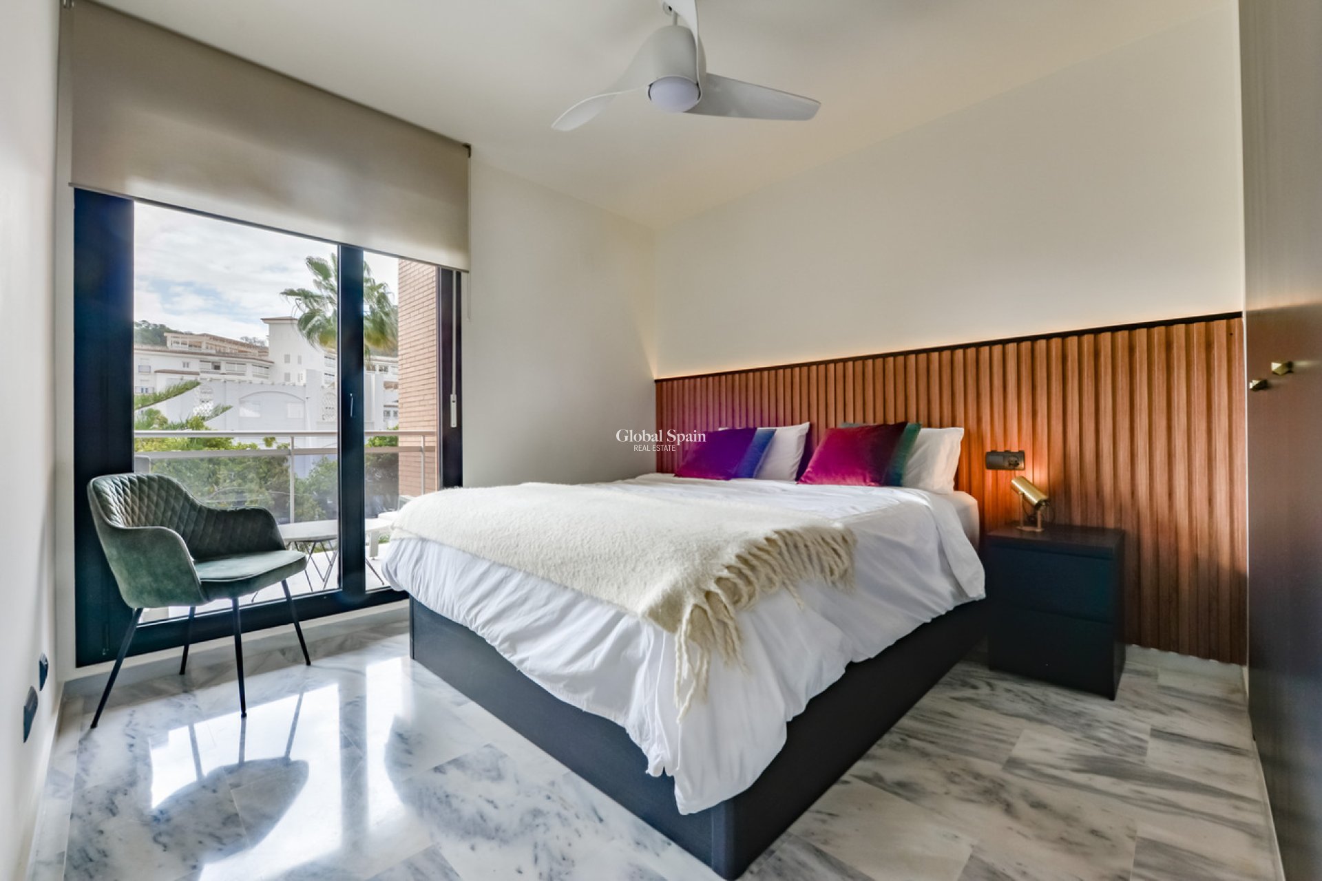 Venta - APARTAMENTO -
VILLAJOYOSA - La Cala