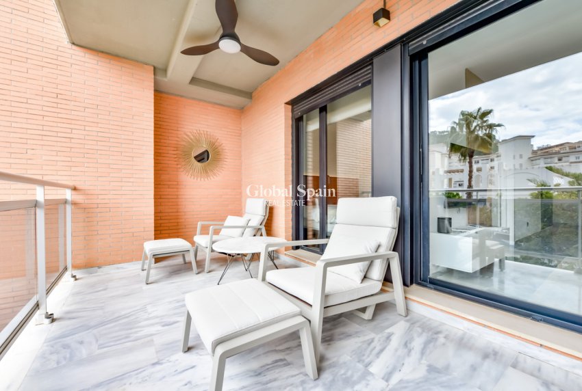 Venta - APARTAMENTO -
VILLAJOYOSA - La Cala