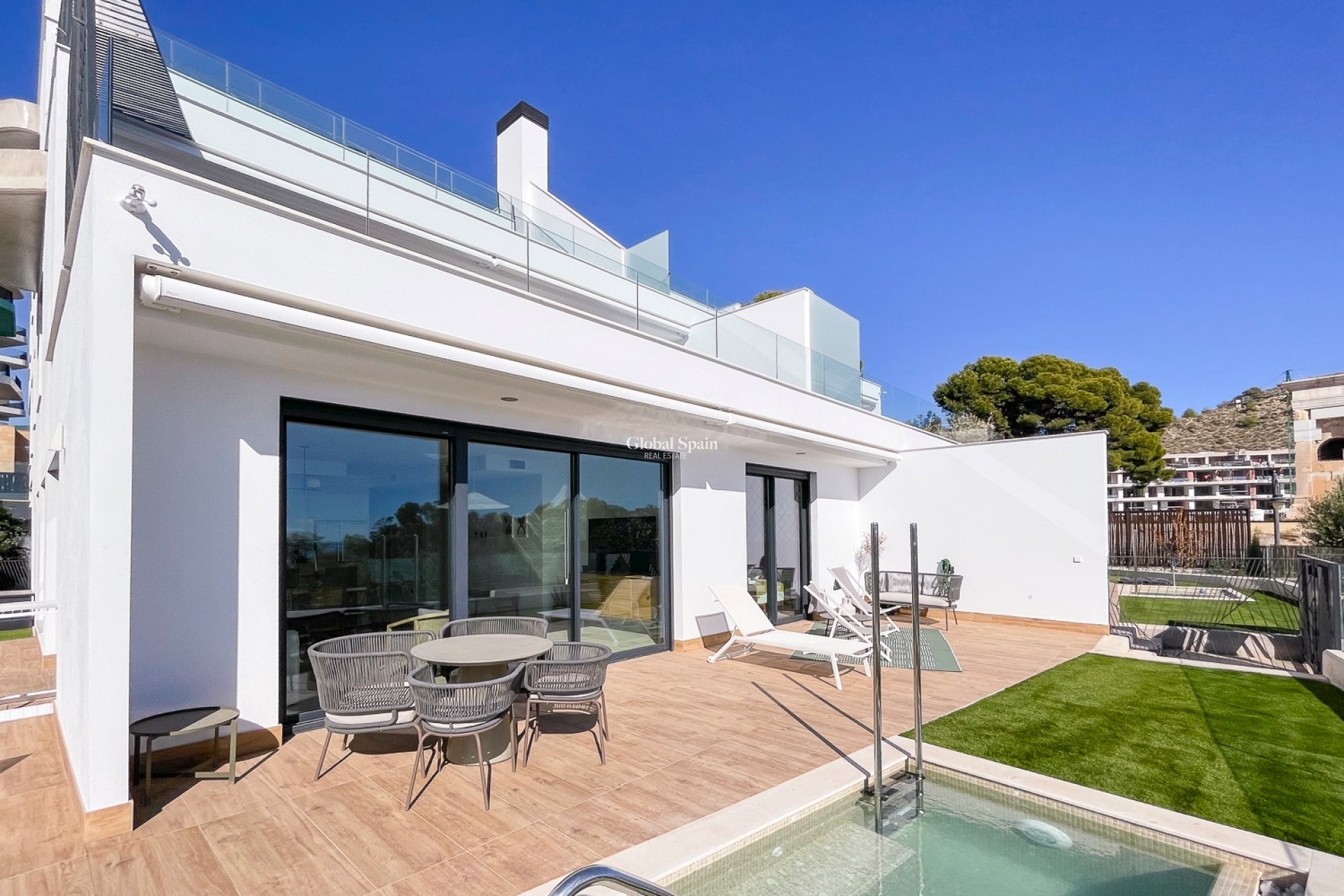 Venta - APARTAMENTO -
VILLAJOYOSA - Playas Del Torres
