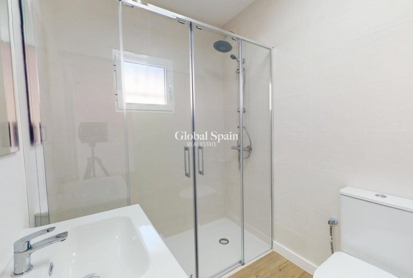 Venta - APARTAMENTO -
VILLAMARTÍN - Costa Blanca