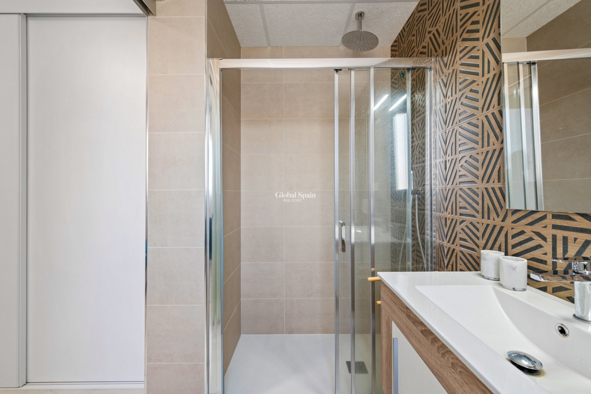 Venta - APARTAMENTO -
VILLAMARTÍN - Costa Blanca