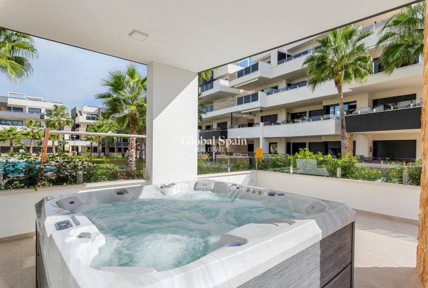 Venta - APARTAMENTO -
VILLAMARTÍN - Costa Blanca