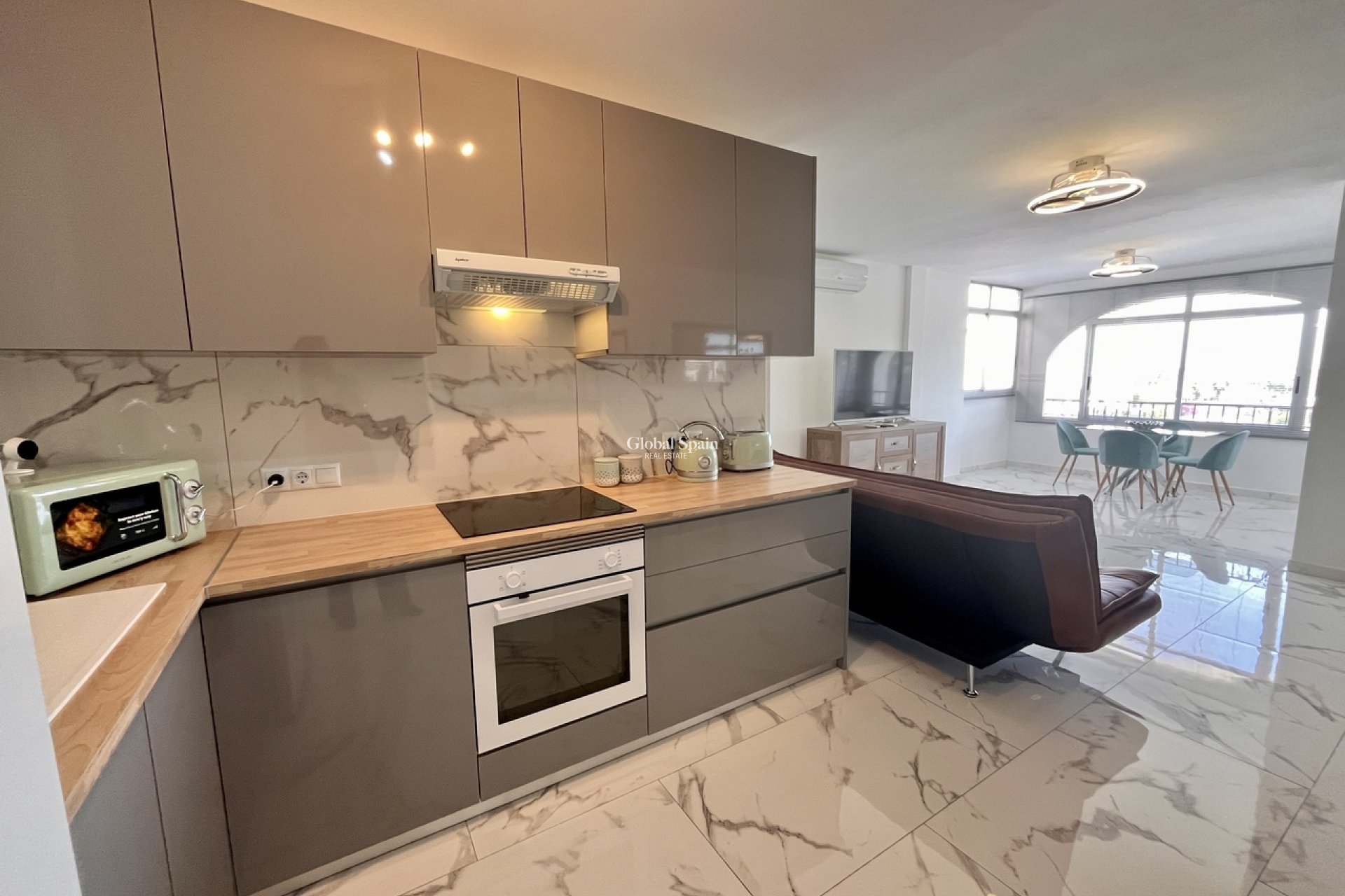 Venta - APARTAMENTO -
VILLAMARTÍN - Costa Blanca