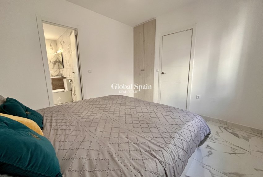 Venta - APARTAMENTO -
VILLAMARTÍN - Costa Blanca