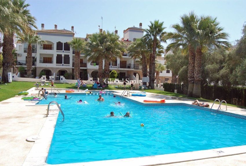 Venta - APARTAMENTO -
VILLAMARTÍN - Costa Blanca