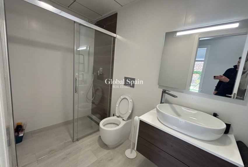 Venta - APARTAMENTO -
VILLAMARTÍN - Costa Blanca