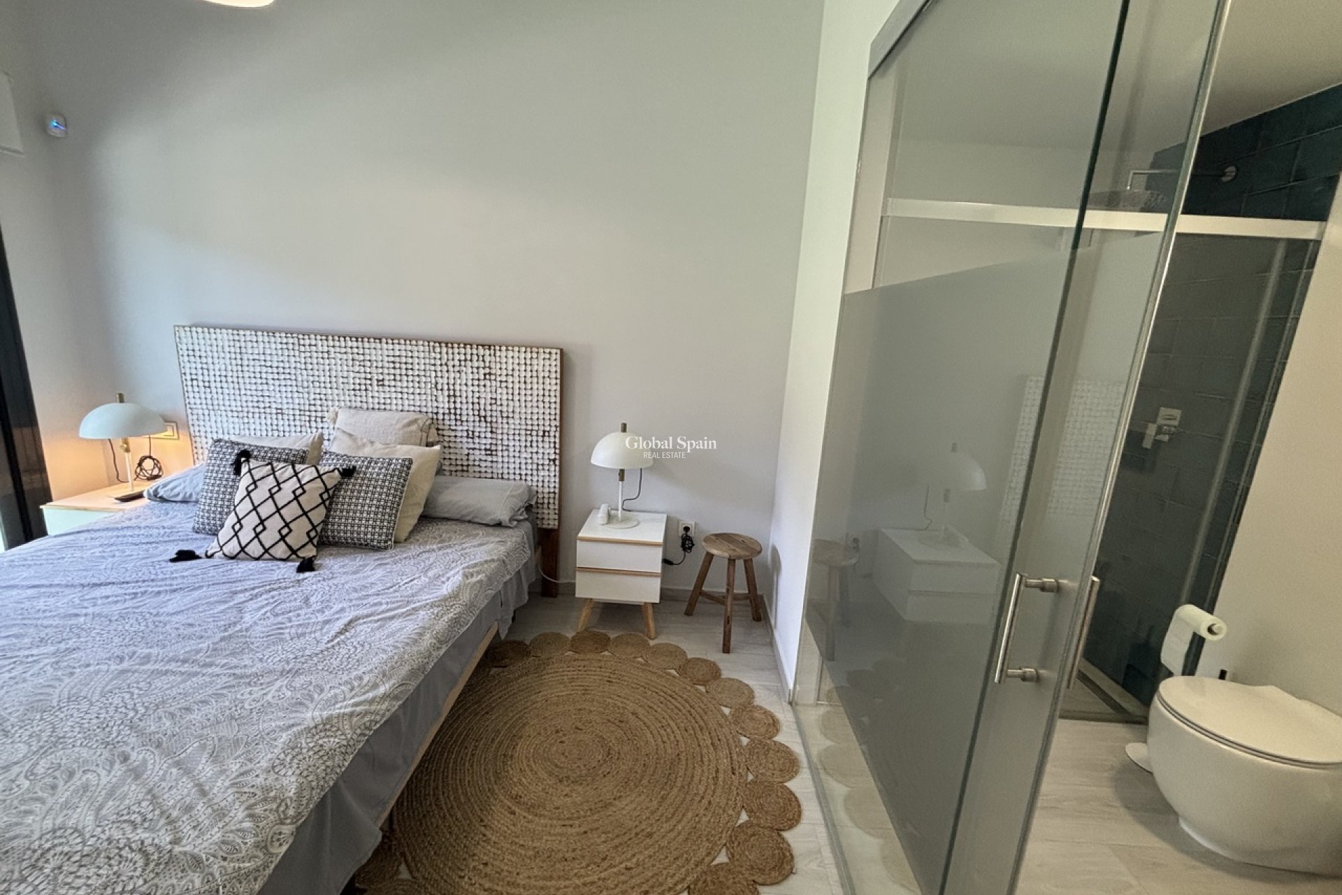 Venta - APARTAMENTO -
VILLAMARTÍN - Costa Blanca