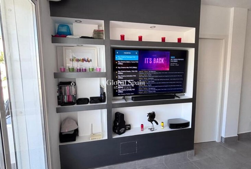 Venta - APARTAMENTO -
VILLAMARTÍN - Costa Blanca