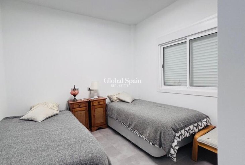 Venta - APARTAMENTO -
VILLAMARTÍN - Costa Blanca