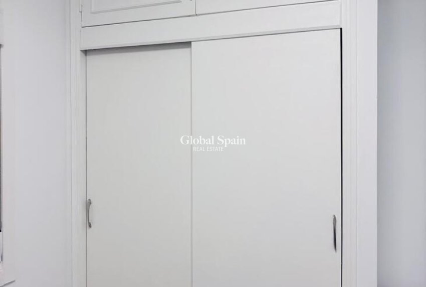 Venta - APARTAMENTO -
VILLAMARTÍN - Costa Blanca