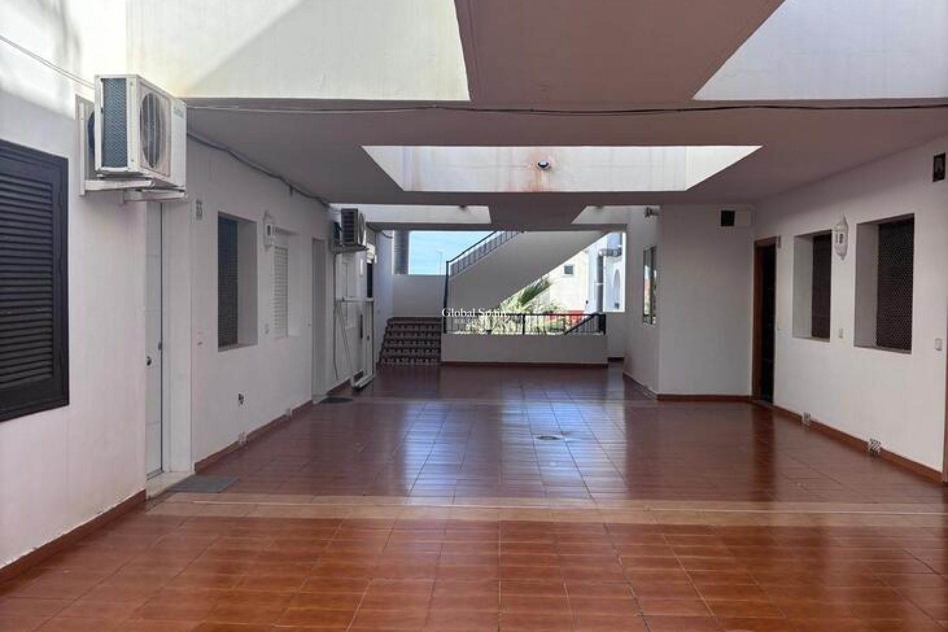 Venta - APARTAMENTO -
VILLAMARTÍN - Costa Blanca