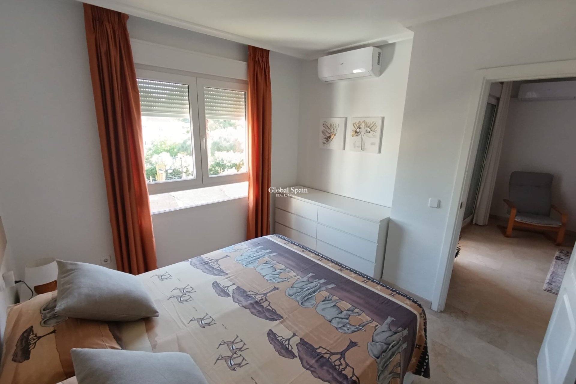 Venta - APARTAMENTO -
VILLAMARTÍN - Costa Blanca