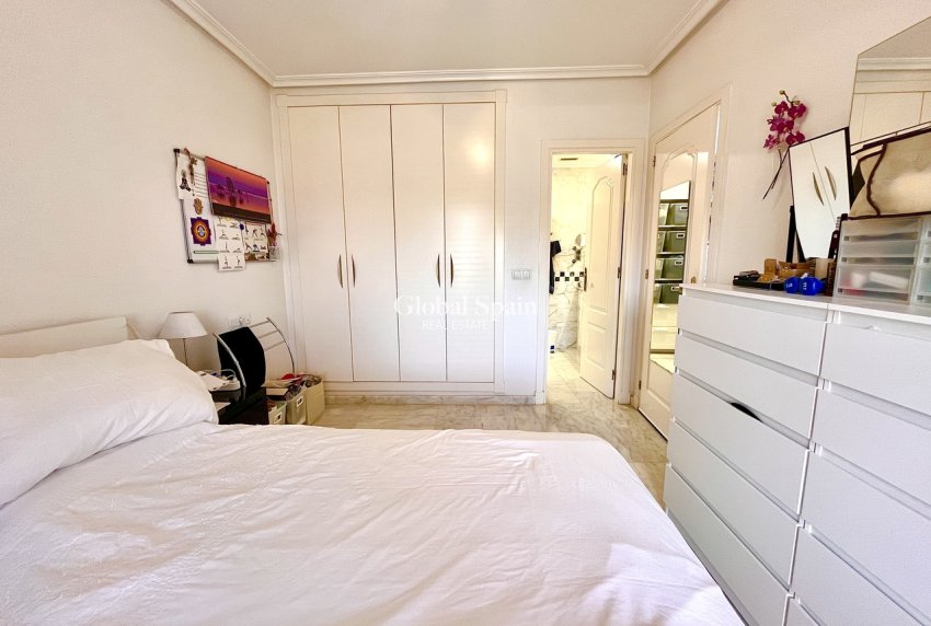 Venta - APARTAMENTO -
VILLAMARTÍN - Costa Blanca