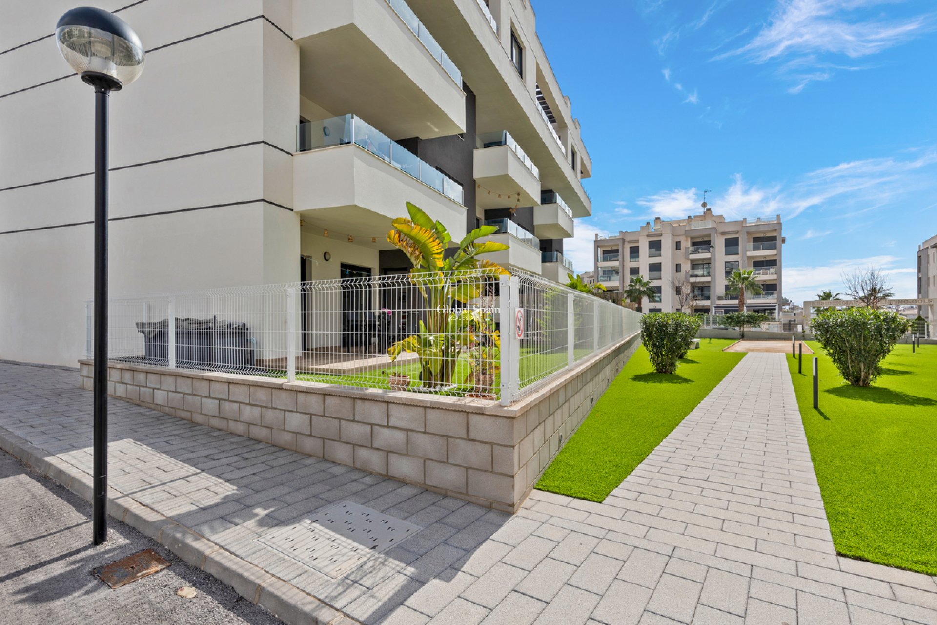 Venta - APARTAMENTO -
VILLAMARTÍN - Costa Blanca