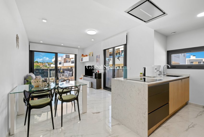 Venta - APARTAMENTO -
VILLAMARTÍN - Costa Blanca