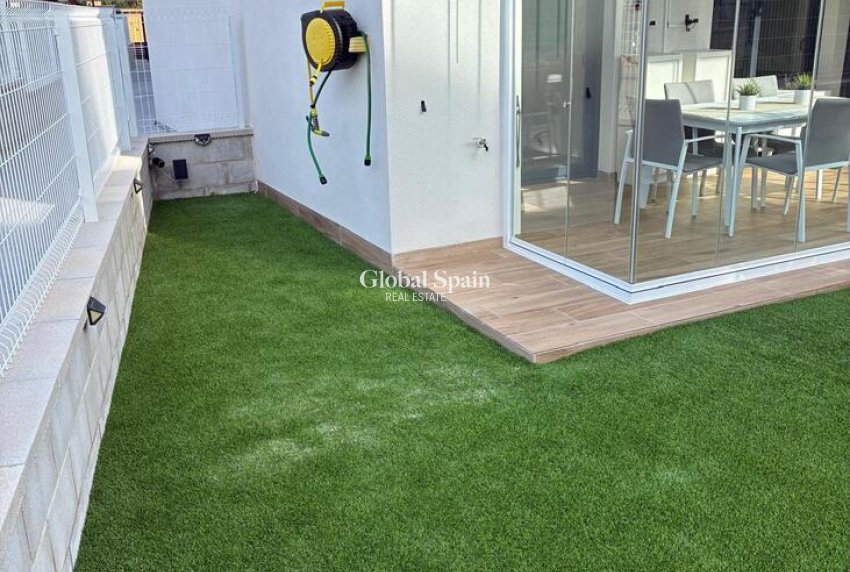 Venta - APARTAMENTO -
VILLAMARTÍN - Costa Blanca