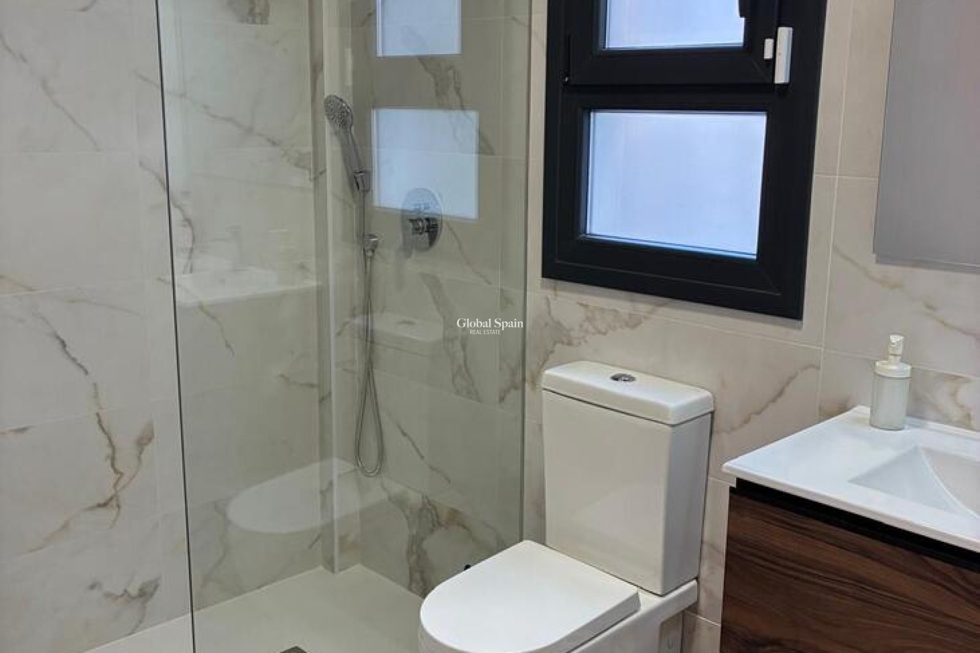 Venta - APARTAMENTO -
VILLAMARTÍN - Costa Blanca