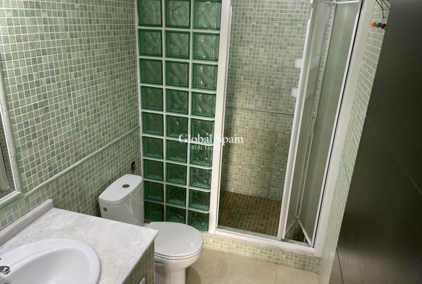 Venta - APARTAMENTO -
VILLAMARTÍN - Costa Blanca