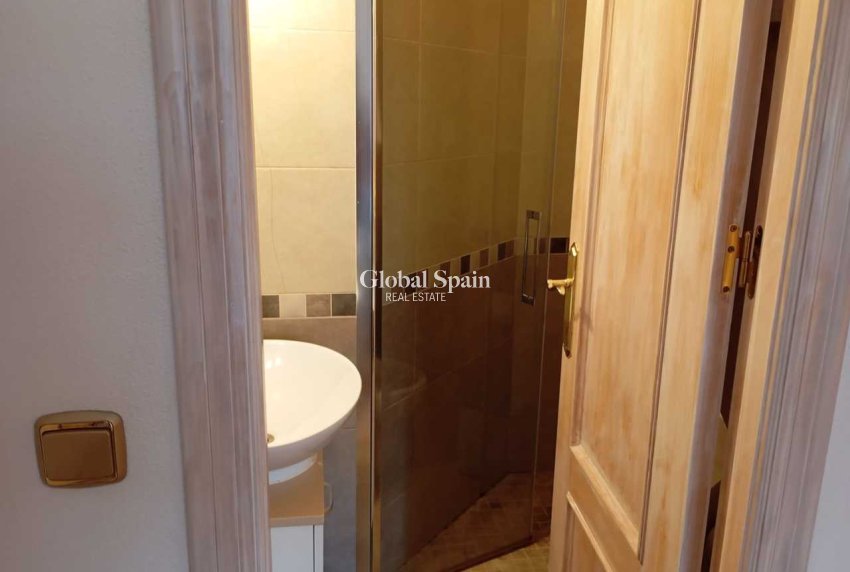 Venta - APARTAMENTO -
VILLAMARTÍN - Costa Blanca