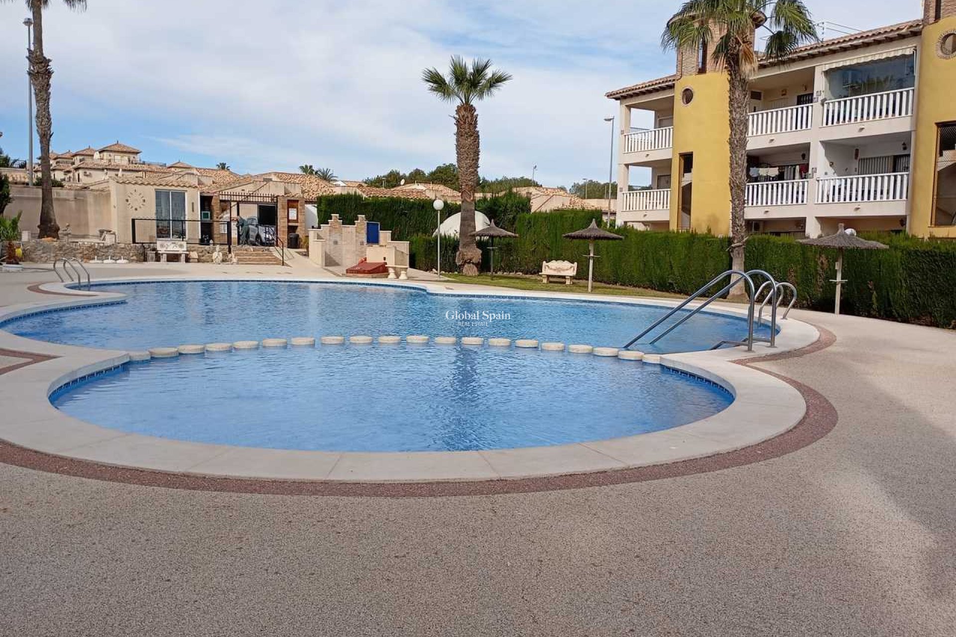 Venta - APARTAMENTO -
VILLAMARTÍN - Costa Blanca