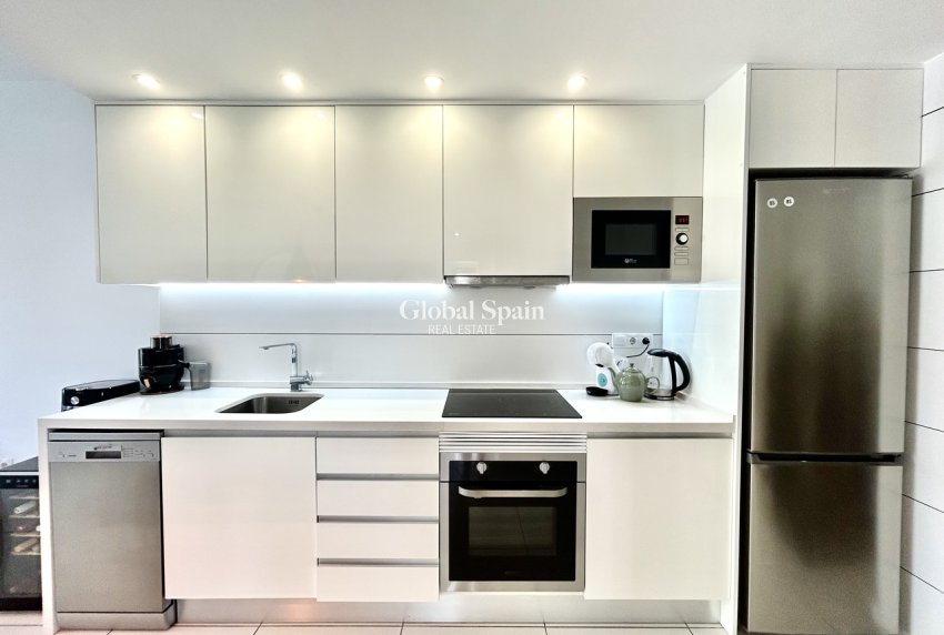 Venta - APARTAMENTO -
VILLAMARTÍN - Costa Blanca