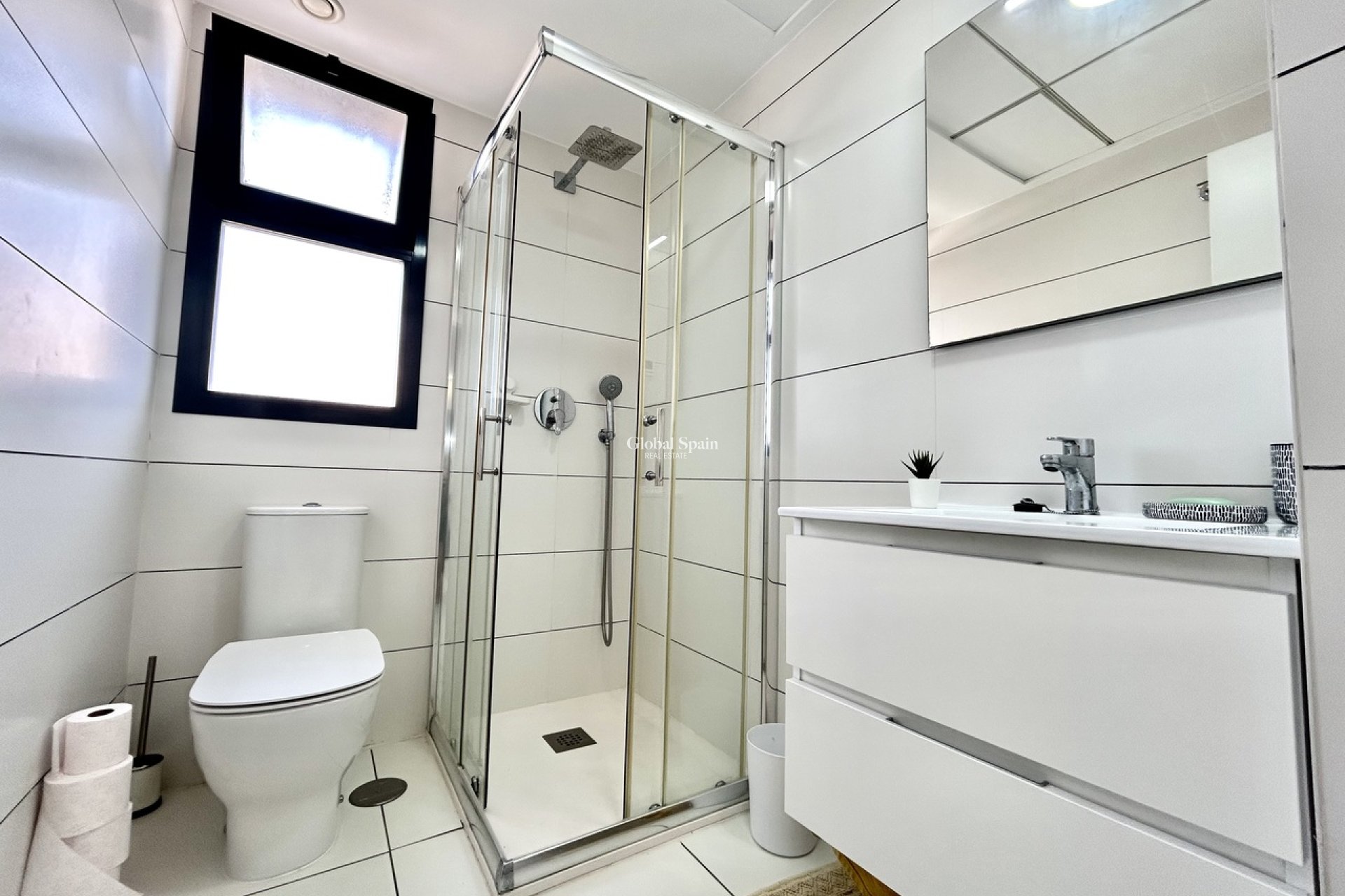 Venta - APARTAMENTO -
VILLAMARTÍN - Costa Blanca