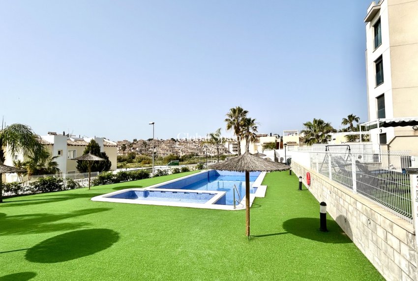 Venta - APARTAMENTO -
VILLAMARTÍN - Costa Blanca