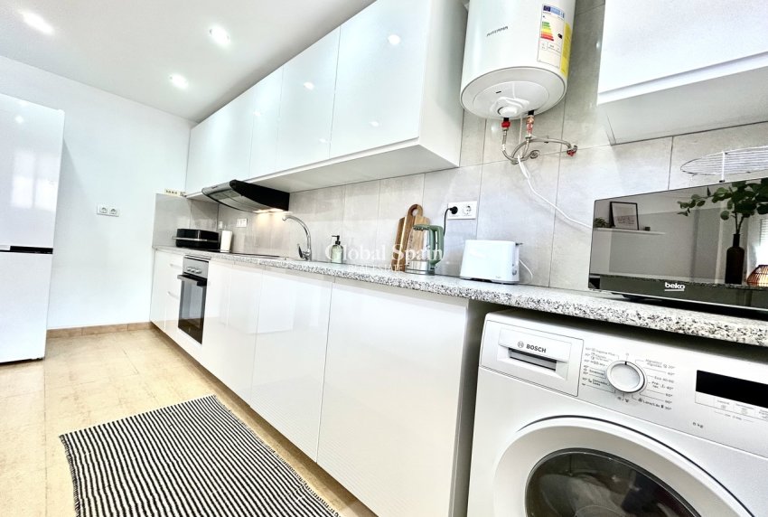 Venta - APARTAMENTO -
VILLAMARTÍN - Costa Blanca