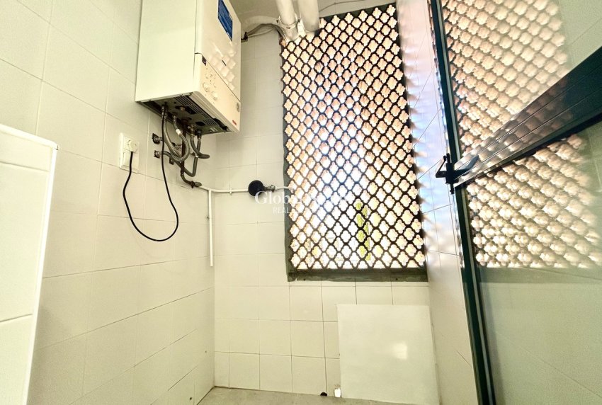 Venta - APARTAMENTO -
VILLAMARTÍN - Costa Blanca