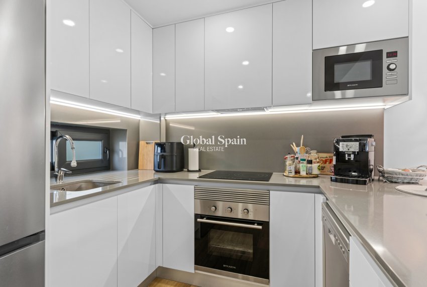 Venta - APARTAMENTO -
VILLAMARTÍN - Costa Blanca