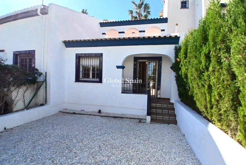 Venta - APARTAMENTO -
VILLAMARTÍN - Costa Blanca