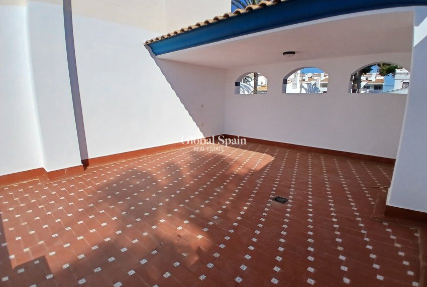 Venta - APARTAMENTO -
VILLAMARTÍN - Costa Blanca
