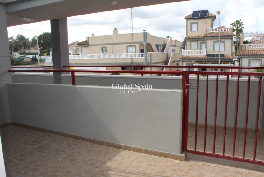 Venta - APARTAMENTO -
VILLAMARTÍN - Costa Blanca