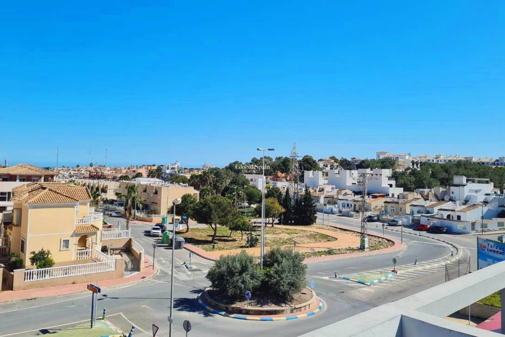 Venta - APARTAMENTO -
VILLAMARTÍN - Costa Blanca
