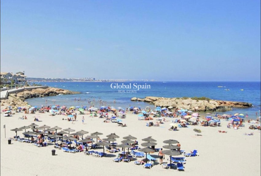 Venta - APARTAMENTO -
VILLAMARTÍN - Costa Blanca