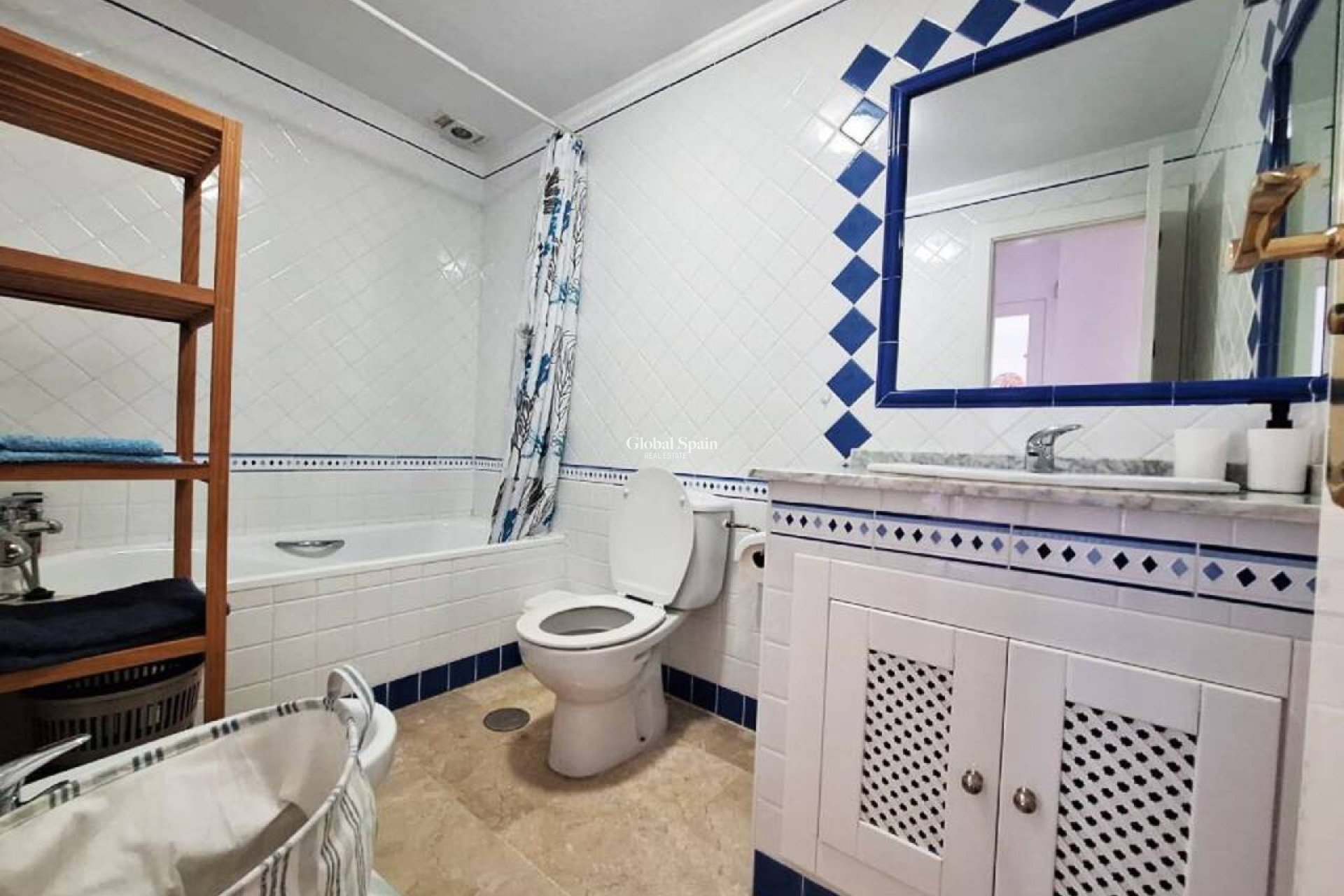Venta - APARTAMENTO -
VILLAMARTÍN - Costa Blanca