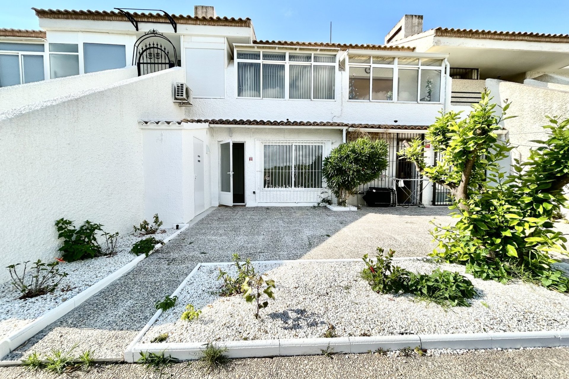 Venta - APARTAMENTO -
VILLAMARTÍN - Costa Blanca