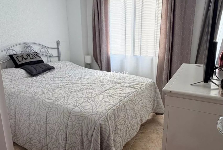 Venta - APARTAMENTO -
VILLAMARTÍN - Costa Blanca