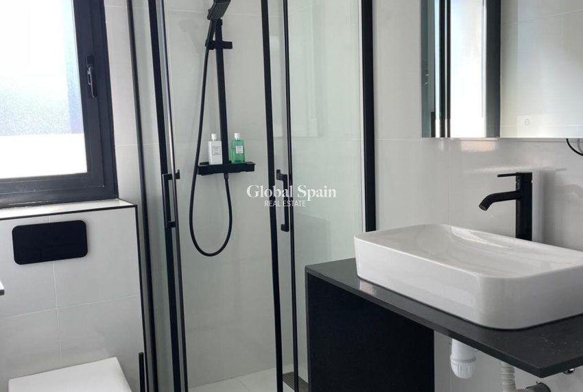 Venta - APARTAMENTO -
VILLAMARTÍN - Costa Blanca