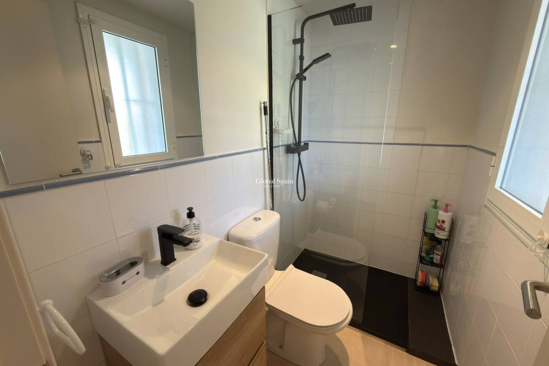 Venta - APARTAMENTO -
VILLAMARTÍN - Costa Blanca