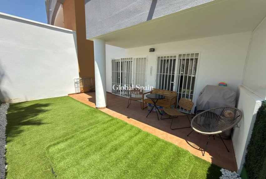 Venta - APARTAMENTO -
VILLAMARTÍN - Costa Blanca