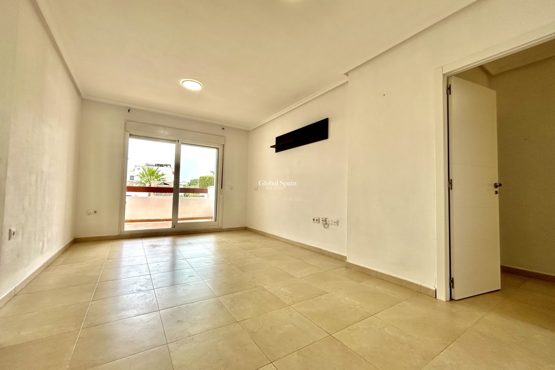 Venta - APARTAMENTO -
VILLAMARTÍN - Costa Blanca