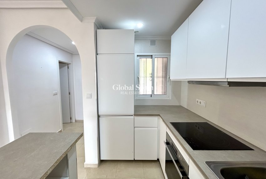 Venta - APARTAMENTO -
VILLAMARTÍN - Costa Blanca