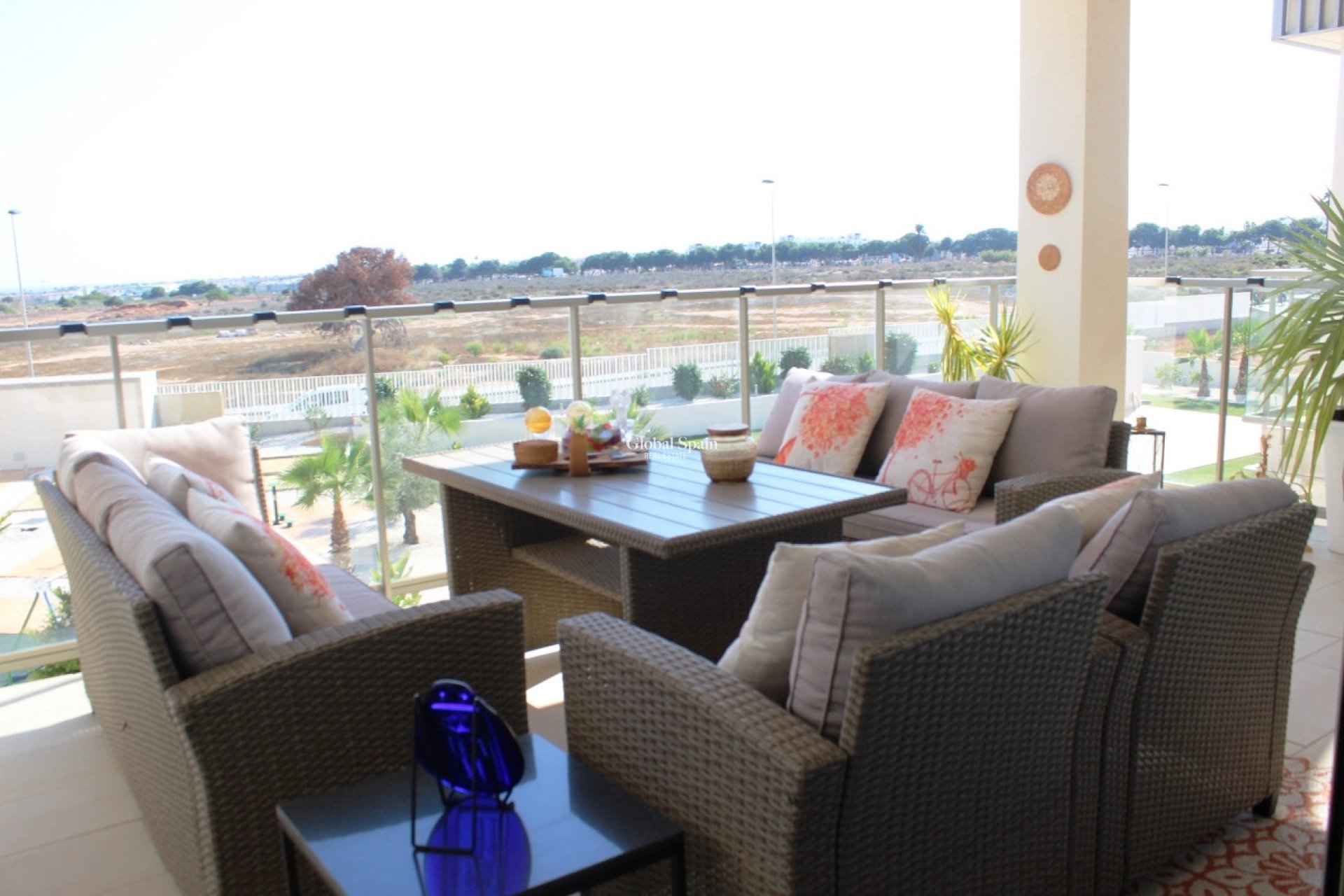 Venta - APARTAMENTO -
VILLAMARTÍN - Costa Blanca