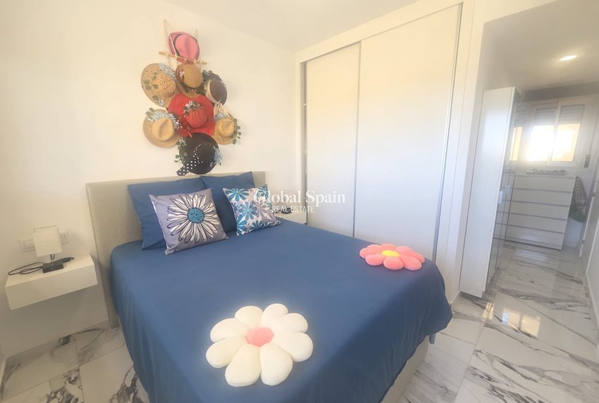 Venta - APARTAMENTO -
VILLAMARTÍN - Costa Blanca