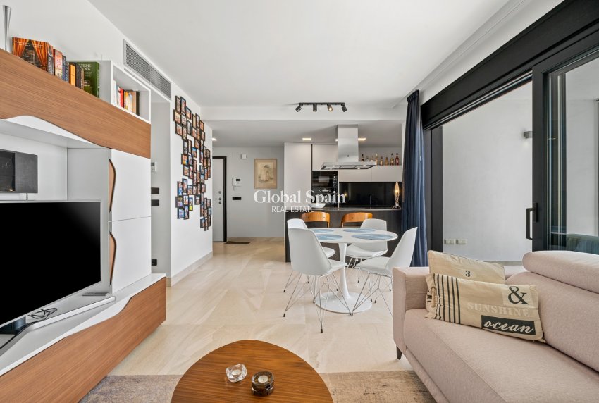 Venta - APARTAMENTO -
Villamartin - Costa Blanca