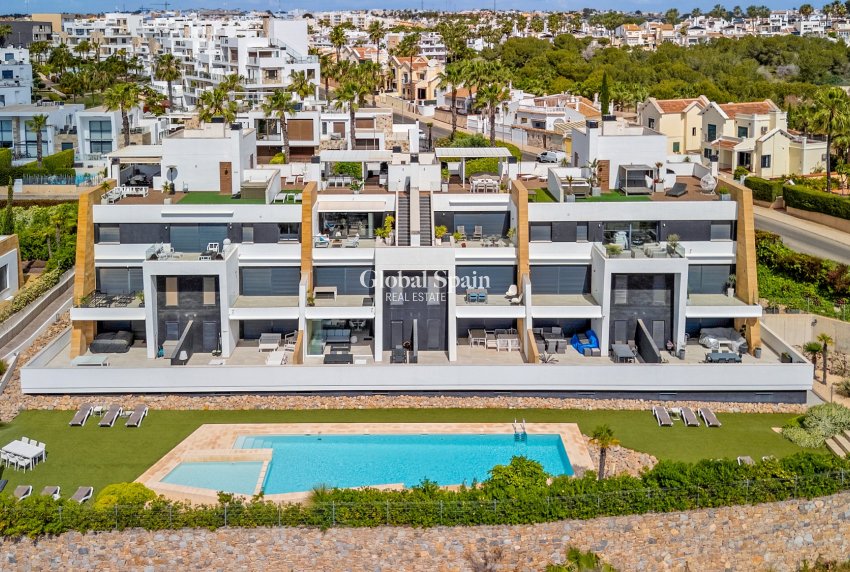 Venta - APARTAMENTO -
Villamartin - Costa Blanca