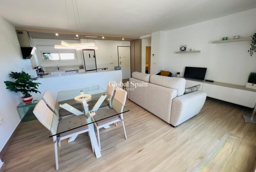 Venta - APARTAMENTO -
VISTABELLA GOLF  - Entre Naranjos - Vistabella Golf